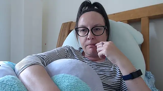 Snapshot of PsychicDominatrix chatting on 06.05.26 PsychicDominatrix online show from 06.05.26