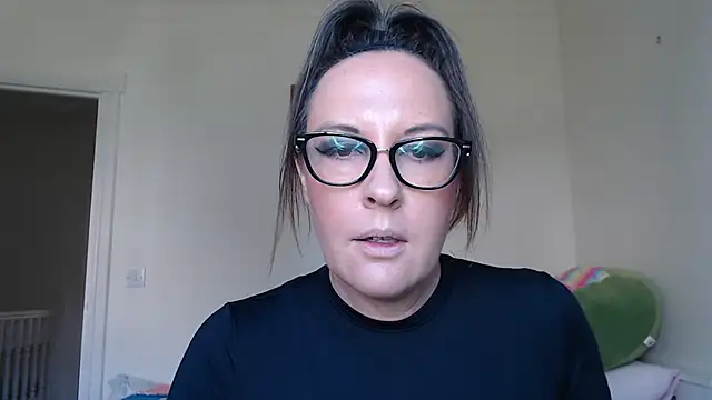 PsychicDominatrix online show from 06.25.26