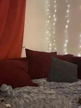 MrsRedFoxy online show from 02.09.26