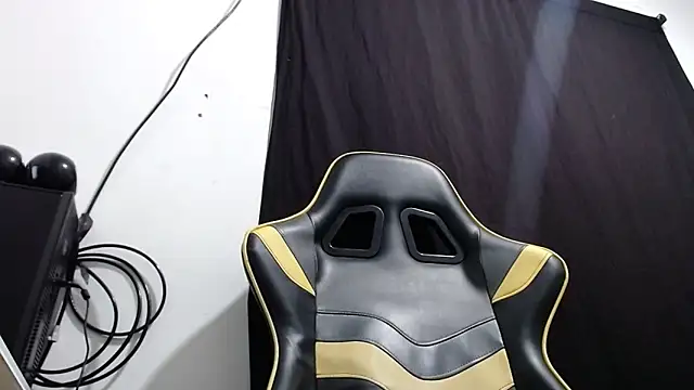 Snapshot of Didi_hard chatting on 03.19.26 Didi hard online show from 03.19.26