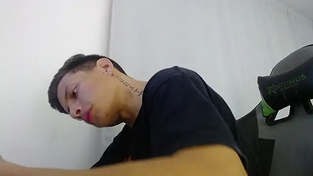 Snapshot of Didi_hard chatting on 04.16.26 Didi hard online show from 04.16.26