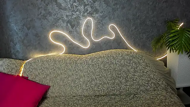 Dream Olivia online show from 03.31.26