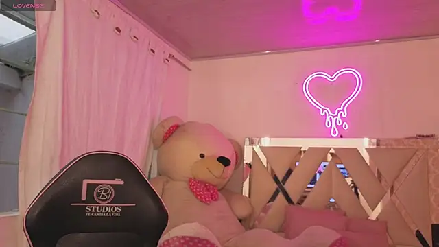 SABRIINA TAY online show from 03.24.26