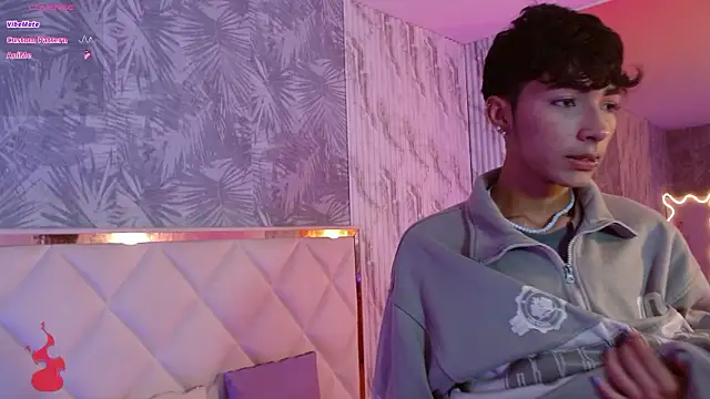 Snapshot of osamu_tay chatting on 02.17.26 osamu tay online show from 02.17.26