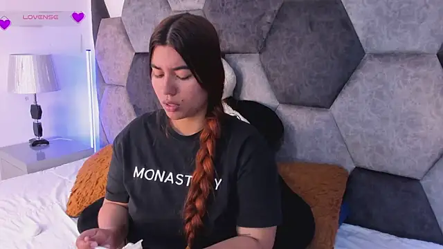 DulceJones online show from 02.26.26