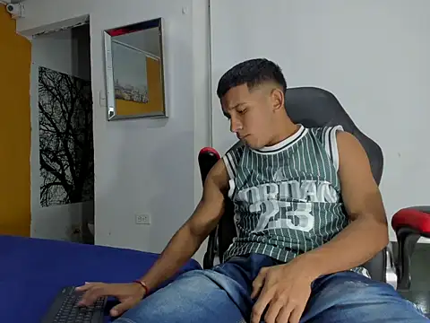 Snapshot of ricky_spensar23cm_ chatting on 02.28.26 ricky spensar23cm online show from 02.28.26