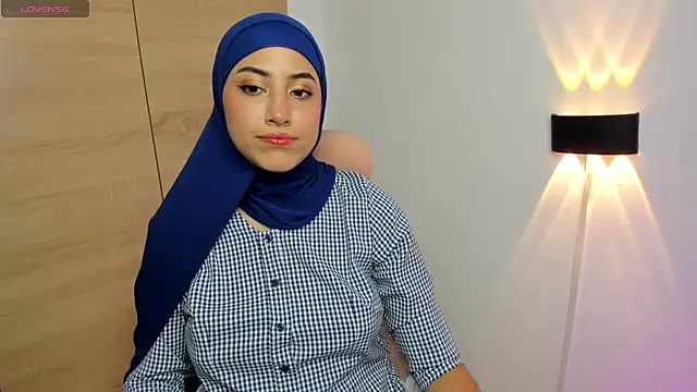 LAY LA  online show from 02.04.26