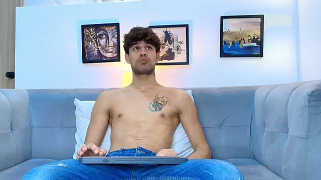 PRETTY COCK1 online show from 03.25.26