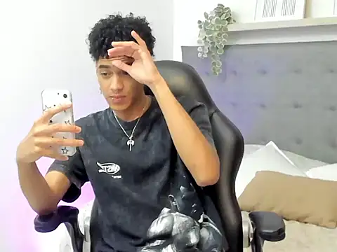 Snapshot of wes_gibbings chatting on 02.17.26 wes gibbings online show from 02.17.26