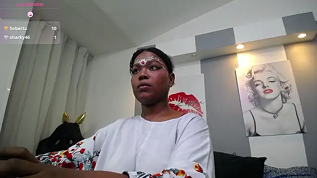 Snapshot of kavya_suri_ chatting on 02.05.26 kavya suri online show from 02.05.26