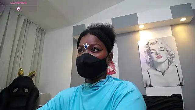 Snapshot of kavya_suri_ chatting on 02.11.26 kavya suri online show from 02.11.26