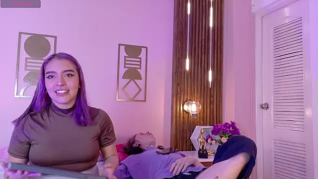 Snapshot of Hanna-Winchester chatting on 02.05.26 Hanna-Winchester online show from 02.05.26