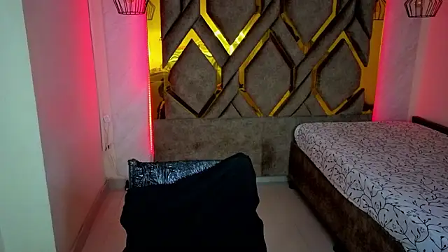 Luvienne online show from 02.10.26