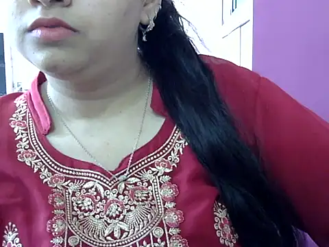 Cute Aliyaa online show from 04.17.26