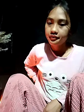 Snapshot of Hoa-tuylip chatting on 02.25.26 Hoa-tuylip online show from 02.25.26