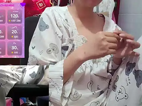 Snapshot of song_ngan chatting on 02.12.26 song ngan online show from 02.12.26