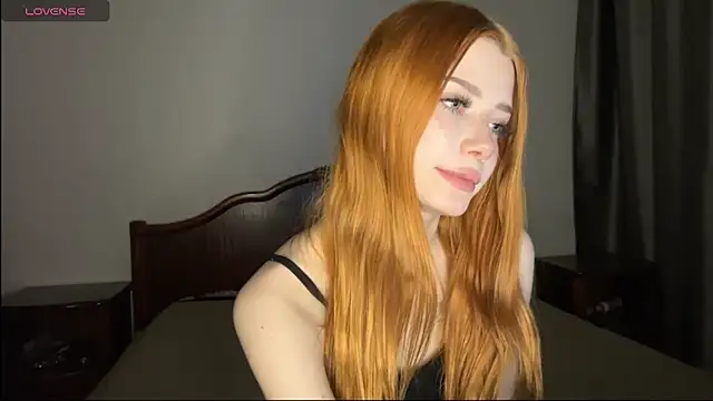 Snapshot of Kiralovessto chatting on 03.18.26 Kiralovessto online show from 03.18.26