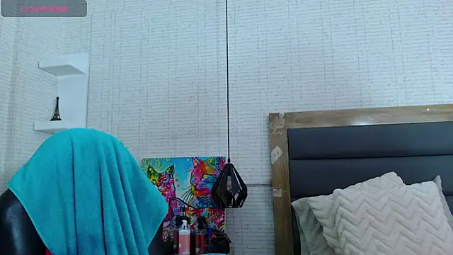 BONNIE CH1 online show from 07.10.26