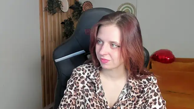 Snapshot of FreyaVey chatting on 02.23.26 FreyaVey online show from 02.23.26