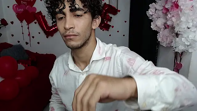 Snapshot of Caius_fox chatting on 02.14.26 Caius fox online show from 02.14.26