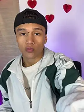 Snapshot of Dominik_Souza chatting on 02.15.26 Dominik Souza online show from 02.15.26