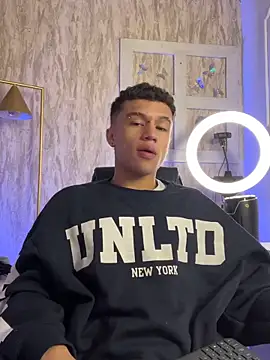 Snapshot of Dominik_Souza chatting on 02.28.26 Dominik Souza online show from 02.28.26