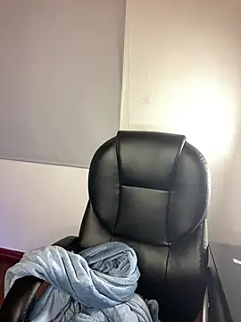 Snapshot of Angelica_pink18 chatting on 02.25.26 Angelica pink18 online show from 02.25.26