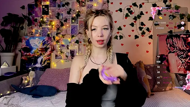 Akari-moon online show from 04.22.26