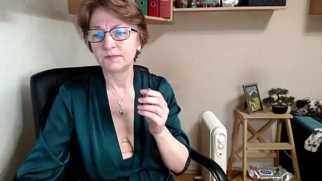 Snapshot of katemodel chatting on 02.02.26 katemodel online show from 02.02.26