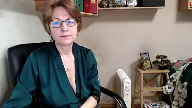 Snapshot of katemodel chatting on 02.05.26 katemodel online show from 02.05.26