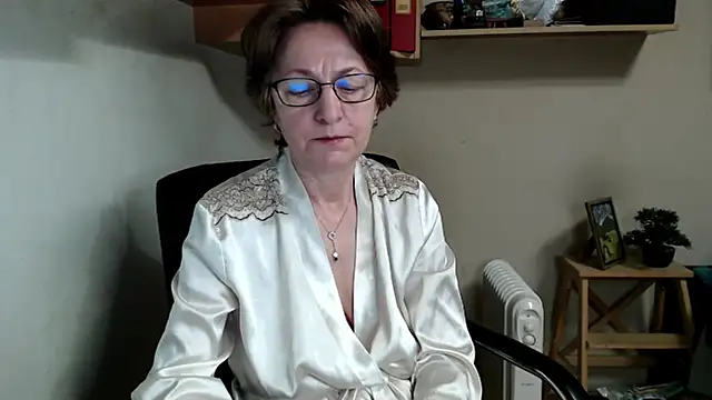 Snapshot of katemodel chatting on 02.17.26 katemodel online show from 02.17.26