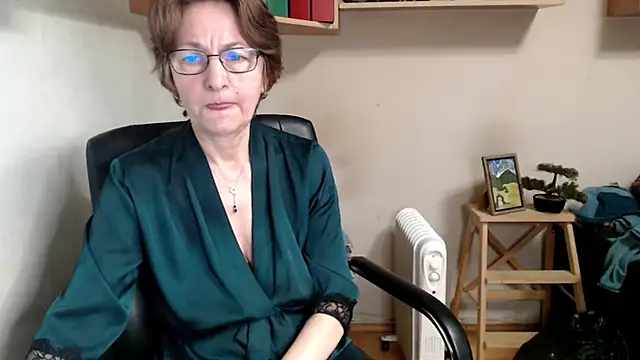 Snapshot of katemodel chatting on 02.21.26 katemodel online show from 02.21.26