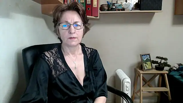 Snapshot of katemodel chatting on 02.23.26 katemodel online show from 02.23.26