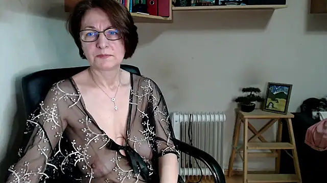 Snapshot of katemodel chatting on 06.17.26 katemodel online show from 06.17.26