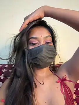 Snapshot of Roohbabe chatting on 04.19.26 Roohbabe online show from 04.19.26