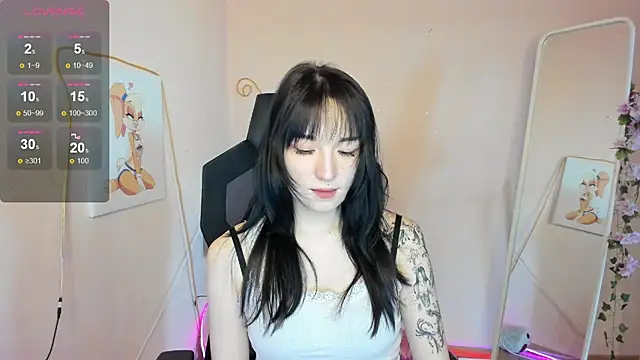 Snapshot of AliceeinWonderlanddd chatting on 05.23.26 AliceeinWonderlanddd online show from 05.23.26