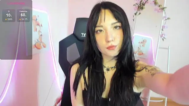 AliceeinWonderlanddd online show from 07.06.26