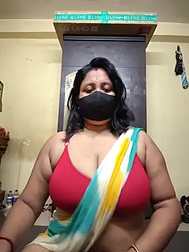 Snapshot of Curvy_Trisha chatting on 06.16.26 Curvy Trisha online show from 06.16.26