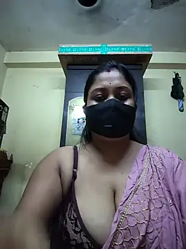 Snapshot of Curvy_Trisha chatting on 07.02.26 Curvy Trisha online show from 07.02.26