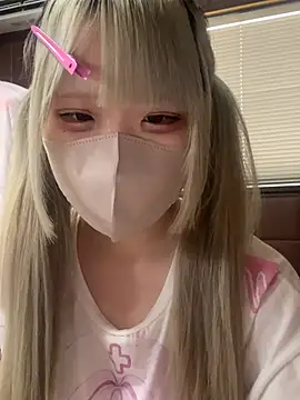 Snapshot of uni_nvqnl2 chatting on 02.05.26 uni nvqnl2 online show from 02.05.26