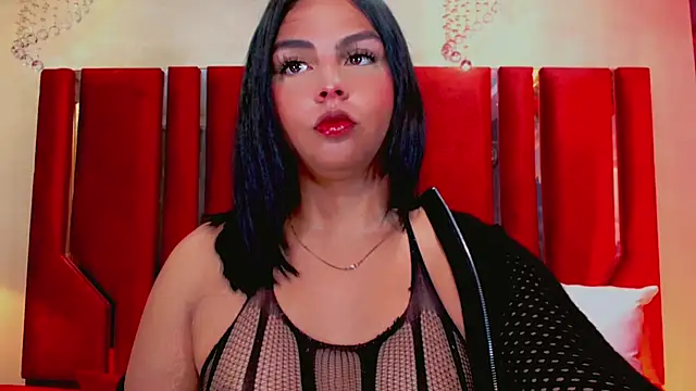 Maia Hotts online show from 03.20.26