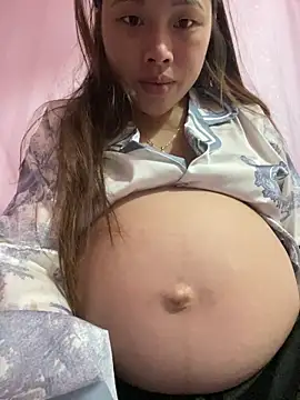 Snapshot of Emxinhka1 chatting on 04.04.26 Emxinhka1 online show from 04.04.26