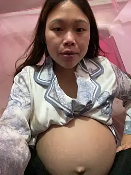 Snapshot of Emxinhka1 chatting on 04.05.26 Emxinhka1 online show from 04.05.26