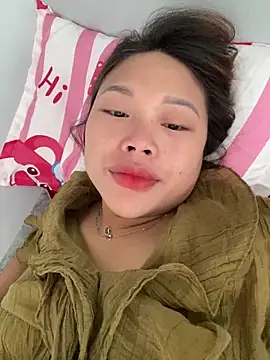 Snapshot of Emxinhka1 chatting on 04.06.26 Emxinhka1 online show from 04.06.26