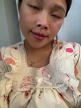 Snapshot of Emxinhka1 chatting on 04.11.26 Emxinhka1 online show from 04.11.26