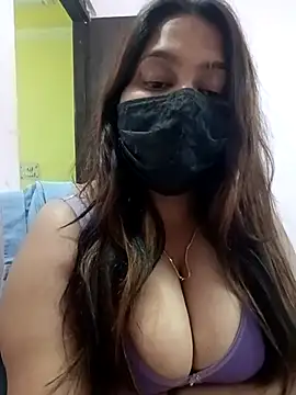 Aliya Hott online show from 04.12.26