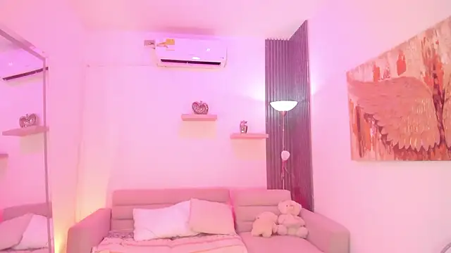 TAHIELA  online show from 02.13.26