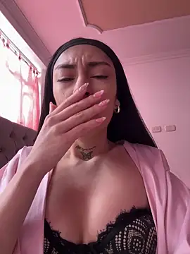 Bonny Eva online show from 05.12.26