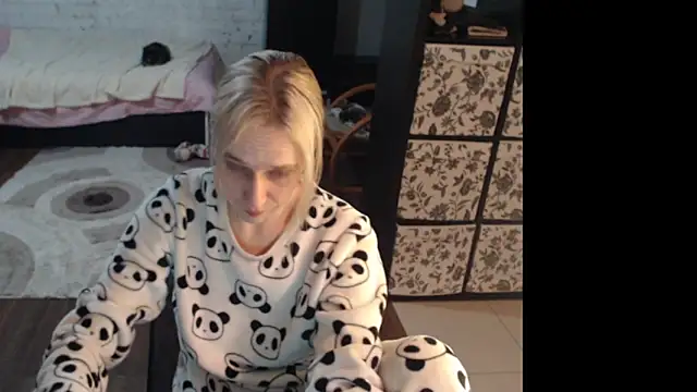 Your guilty pleasure1 online show from 02.14.26