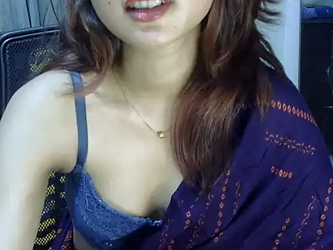 Snapshot of Maaya_khan chatting on 04.18.26 Maaya khan online show from 04.18.26